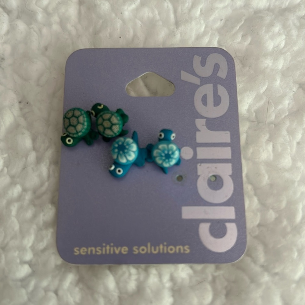 Turtle earrings